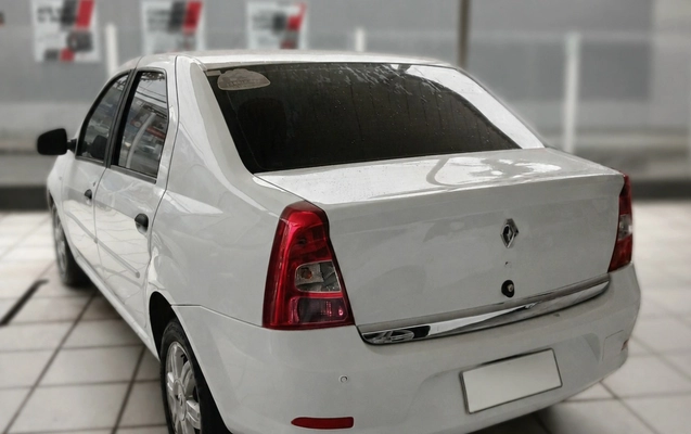 imagem-https://www.socarrao.com.br/sc-vehicle-images-prod/2937482/1785415127020-ZmlsZV8wMDAwMDAwMDY5OWM4MjBlODg0NDM4ZDBlY2IyNWRhYi5wbmc.png