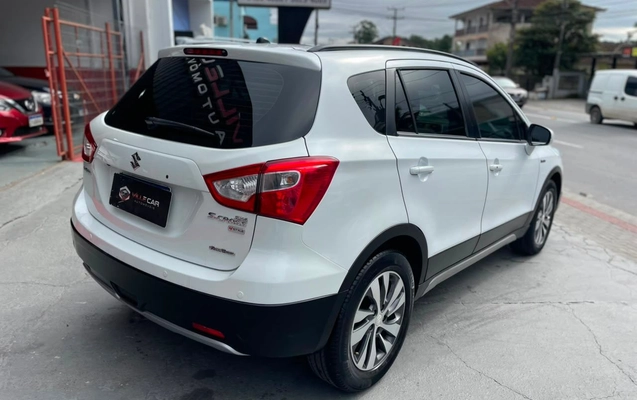 imagem-https://www.socarrao.com.br/sc-vehicle-images-prod/2937540/1785414721045-42922a750af140e39f96d81bbb771b4a_1785414586784.jpg