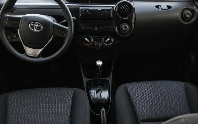 imagem-https://www.socarrao.com.br/sc-vehicle-images-prod/2937614/1785415634590-U2NyZWVuc2hvdF8yMDI2MDczMF8wOTQ1MTFfR2FsbGVyeS5qcGc.jpg