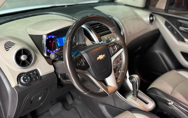 imagem-https://www.socarrao.com.br/sc-vehicle-images-prod/2937666/1785415107093-614d6c7f-3c10-42d3-b8c5-a5d46f322c06.jpg