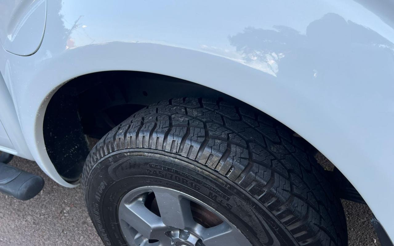 imagem-https://www.socarrao.com.br/sc-vehicle-images-prod/2938293/1785417692676-V2hhdHNBcHAgSW1hZ2UgMjAyNi0wNy0yMyBhdCAxMS4yNy4xMSAoMSkuanBlZw.jpeg