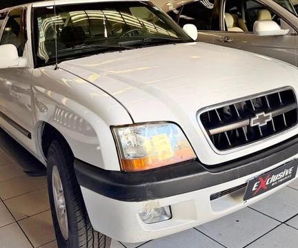 Chevrolet S10 2001 Branco — foto 1 de 3