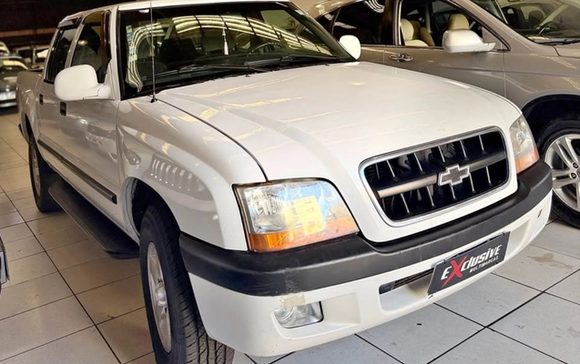 imagem-https://www.socarrao.com.br/sc-vehicle-images-prod/2938551/1785417286481-UzEwIDIwMDEuanBn.jpg
