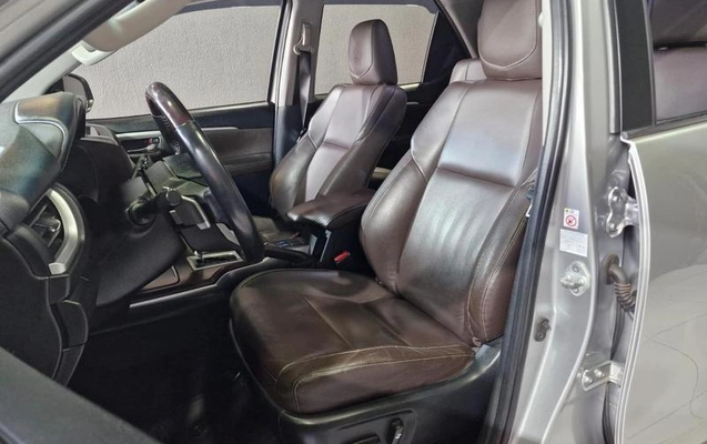 imagem-https://www.socarrao.com.br/sc-vehicle-images-prod/2939629/1788471985721-8317642_23_B_a7d5019a34.jpeg