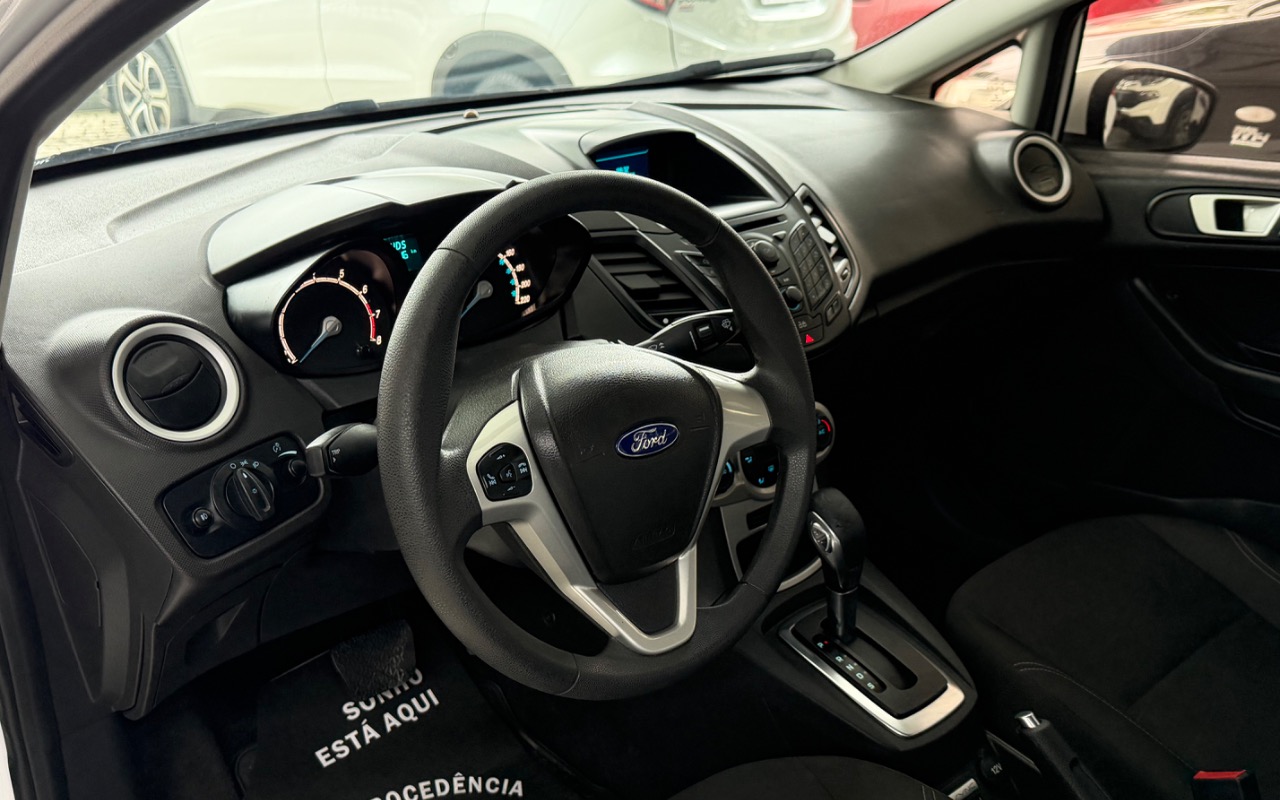 imagem-https://www.socarrao.com.br/sc-vehicle-images-prod/2940030/1785421055027-SU1HXzEzMDQuanBlZw.jpeg