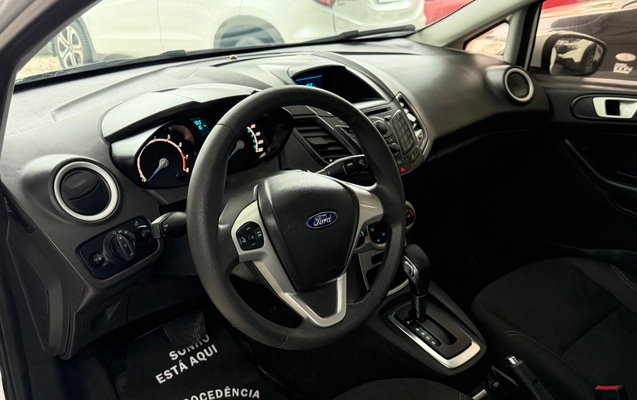 imagem-https://www.socarrao.com.br/sc-vehicle-images-prod/2940030/1785421055027-SU1HXzEzMDQuanBlZw.jpeg