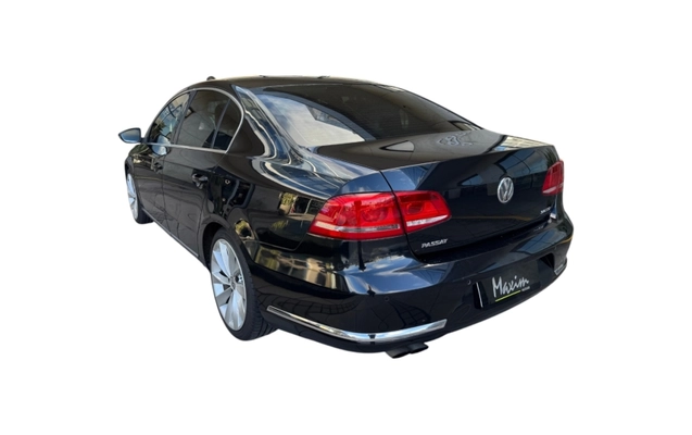 imagem-https://www.socarrao.com.br/sc-vehicle-images-prod/2940404/1786231326376-IyWDaElzVE75eNKYZzUxlMMPTorZeqzL.jpg