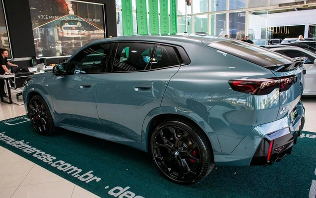 imagem-https://www.socarrao.com.br/sc-vehicle-images-prod/2940666/1788468427140-8331088_6_B_ad2efc2cc3.jpeg