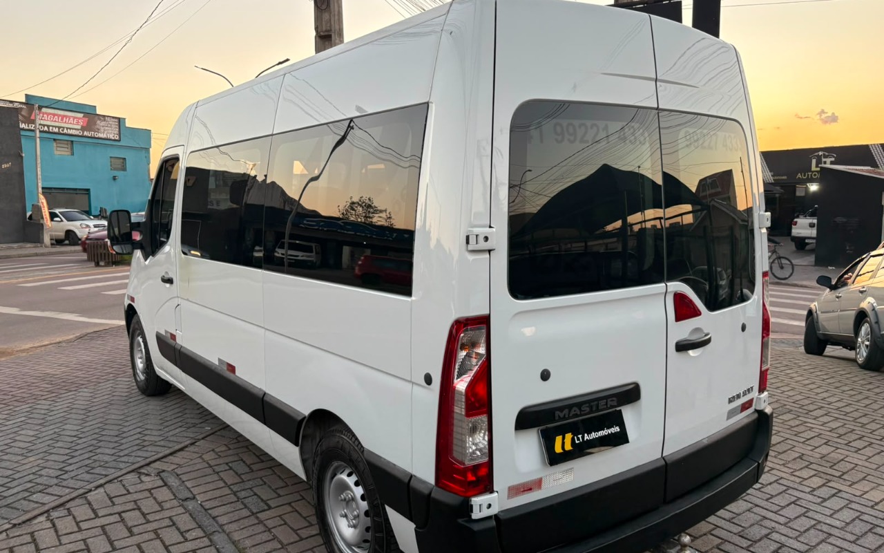 imagem-https://www.socarrao.com.br/sc-vehicle-images-prod/2940950/1785423236167-V2hhdHNBcHAgSW1hZ2UgMjAyNi0wNy0yOSBhdCAwOS40NS40MC5qcGVn.jpeg