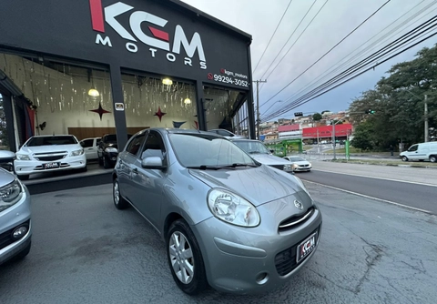 Nissan MARCH 2013 Cinza — foto 1 de 3