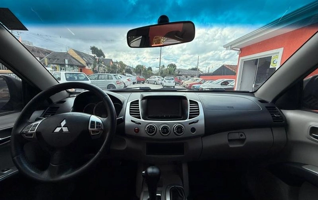 imagem-https://www.socarrao.com.br/sc-vehicle-images-prod/2941060/1785423420451-7967711_7_B_6143df262b.jpeg