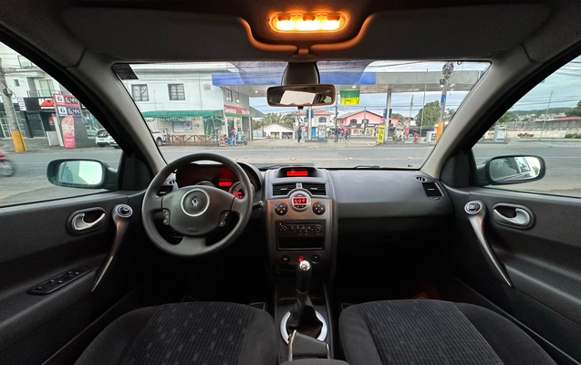 imagem-https://www.socarrao.com.br/sc-vehicle-images-prod/2941141/1785423595242-da8286dd-ae3e-471b-93cb-3558c4dc7a6b.jpeg