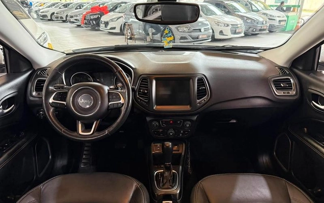 imagem-https://www.socarrao.com.br/sc-vehicle-images-prod/2941585/1787843020073-8320605_9_B_89622a58ba.jpeg
