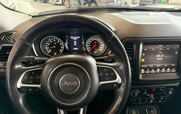 imagem-https://www.socarrao.com.br/sc-vehicle-images-prod/2941585/1787843020076-8320605_3_B_e982e2bc55.jpeg