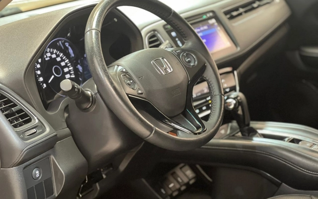 imagem-https://www.socarrao.com.br/sc-vehicle-images-prod/2942108/1785425720180-qikYUubF5pomUsheYA8RwSlCsYBrYwsc.jpg