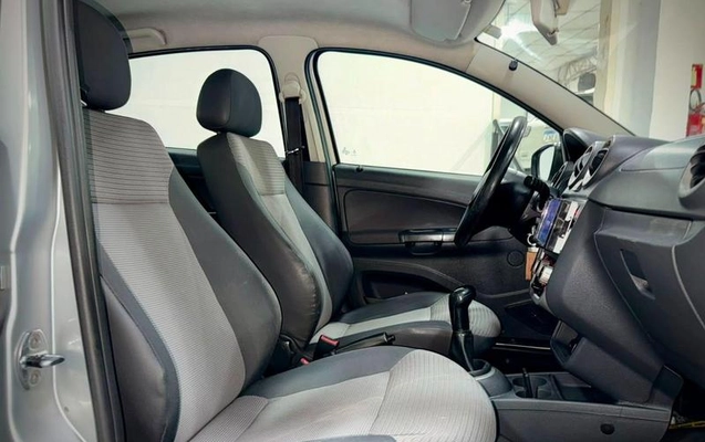 imagem-https://www.socarrao.com.br/sc-vehicle-images-prod/2942168/1789472690753-8331462_5_B_0ded00f8be.jpeg