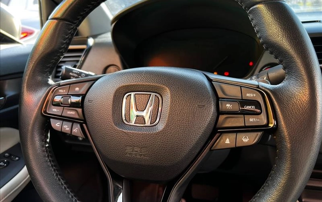 imagem-https://www.socarrao.com.br/sc-vehicle-images-prod/2942596/1785426806664-CUG-6A77_07.jpg