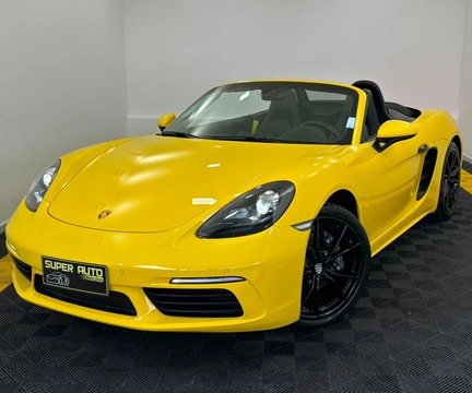 Porsche 718 Boxster 2.0 300cv 2024 Amarelo — foto 1 de 3