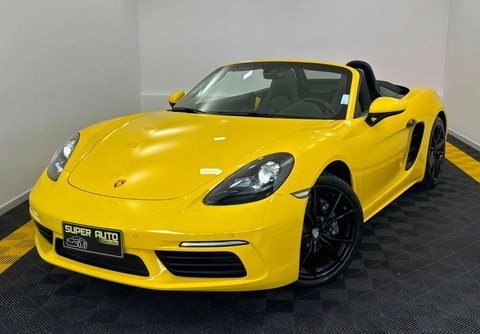Porsche 718 Boxster 2.0 300cv 2024 Amarelo — foto 1 de 3