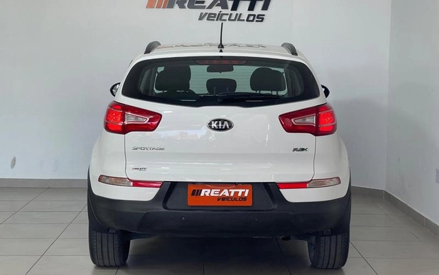 imagem-https://www.socarrao.com.br/sc-vehicle-images-prod/2943685/1788466939998-8328914_8_B_9fca89ed52.jpeg