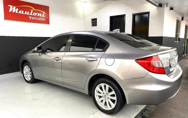 imagem-https://www.socarrao.com.br/sc-vehicle-images-prod/2943743/1789479104330-8308127_32_B_1cb5a08563.jpeg