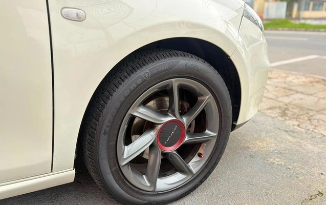 imagem-https://www.socarrao.com.br/sc-vehicle-images-prod/2944389/1785870948556-8327513_15_B_7448f81746.jpeg