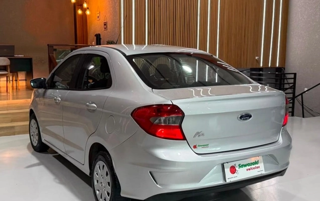 imagem-https://www.socarrao.com.br/sc-vehicle-images-prod/2944608/1785431703012-vehicle_image_1785431632_1798f688345bf4ffef2ece1c6c157e01.jpeg