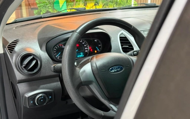 imagem-https://www.socarrao.com.br/sc-vehicle-images-prod/2944608/1785431703031-vehicle_image_1785431649_a8b0790c687830761ca00d836da3d55b.jpeg
