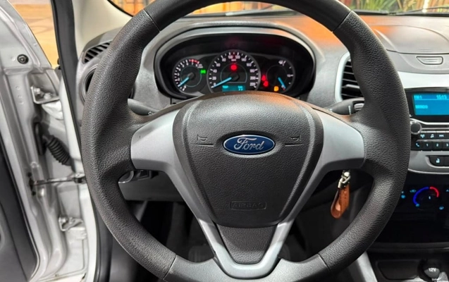 imagem-https://www.socarrao.com.br/sc-vehicle-images-prod/2944608/1785431703033-vehicle_image_1785431651_ccfbd926a7f40ef819c552666a8055d1.jpeg