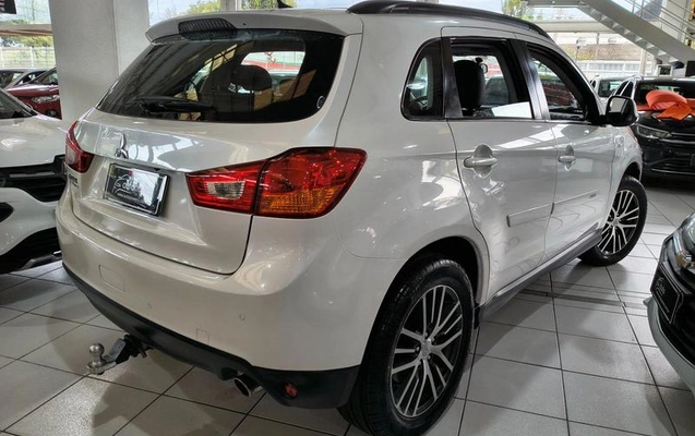 imagem-https://www.socarrao.com.br/sc-vehicle-images-prod/2945285/1787336034310-8314232_10_B_8c36c199ba.jpeg