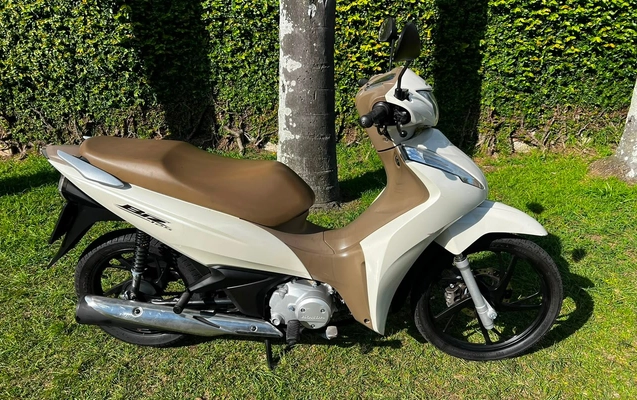 imagem-https://www.socarrao.com.br/sc-vehicle-images-prod/2945531/1785433781248-V2hhdHNBcHAgSW1hZ2UgMjAyNi0wNy0zMCBhdCAxNC4zNi41MSAoMikuanBlZw.jpeg