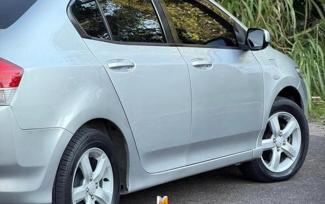 imagem-https://www.socarrao.com.br/sc-vehicle-images-prod/2946071/1789673800449-8332041_6_B_56f4f5570a.jpeg