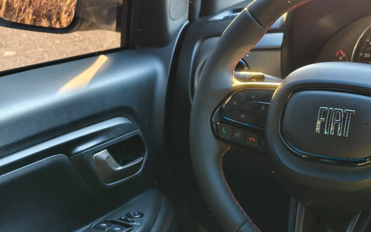 imagem-https://www.socarrao.com.br/sc-vehicle-images-prod/2946227/1785435395523-V2hhdHNBcHAgSW1hZ2UgMjAyNi0wNy0yOSBhdCAxOC4wMy4zOS5qcGVn.jpeg