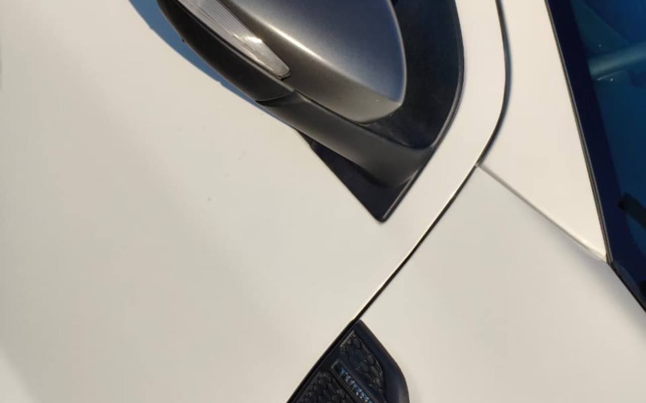 imagem-https://www.socarrao.com.br/sc-vehicle-images-prod/2946227/1785435396324-V2hhdHNBcHAgSW1hZ2UgMjAyNi0wNy0yOSBhdCAxOC4wMy40My5qcGVn.jpeg
