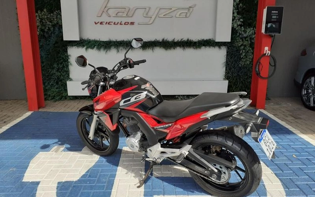 imagem-https://www.socarrao.com.br/sc-vehicle-images-prod/2946753/1789649700970-8332306_0_B_199b887050.jpeg