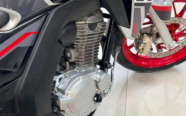 imagem-https://www.socarrao.com.br/sc-vehicle-images-prod/2947395/1789400036817-8195935_9_B_a761066ce2.jpeg