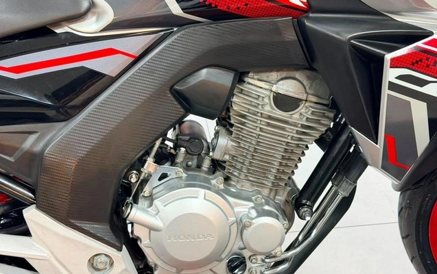 imagem-https://www.socarrao.com.br/sc-vehicle-images-prod/2947395/1789400036821-8195935_14_B_da81012cf2.jpeg