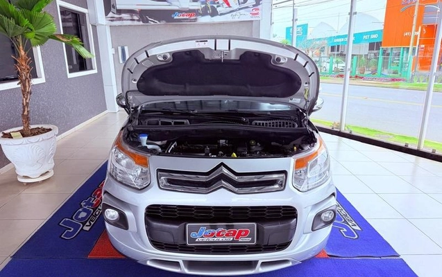 imagem-https://www.socarrao.com.br/sc-vehicle-images-prod/2947449/1790631519425-8277780_16_B_ce06eb7650.jpeg
