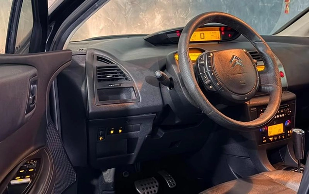 imagem-https://www.socarrao.com.br/sc-vehicle-images-prod/2947501/1789058890351-8329323_2_B_abfe8b3165.jpeg