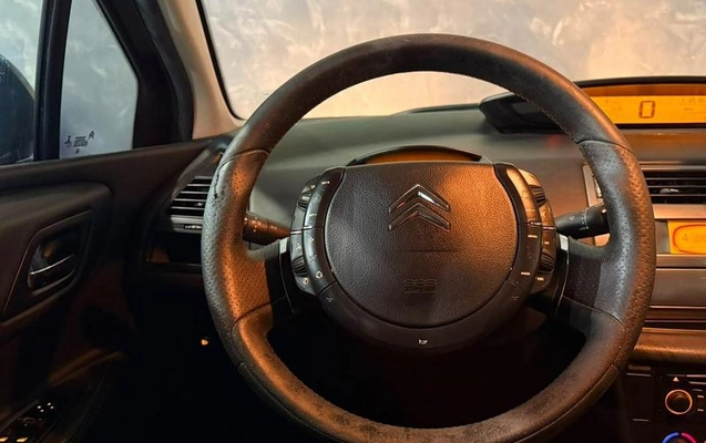 imagem-https://www.socarrao.com.br/sc-vehicle-images-prod/2947501/1789058890352-8329323_2_B_aa81769c93.jpeg