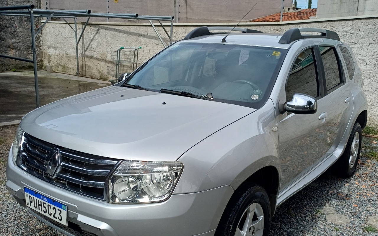 Renault Duster 2015 Prata — foto 1 de 3