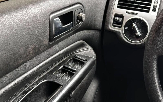imagem-https://www.socarrao.com.br/sc-vehicle-images-prod/2947738/1788618278691-8327885_13_B_6b4b3d672c.jpeg