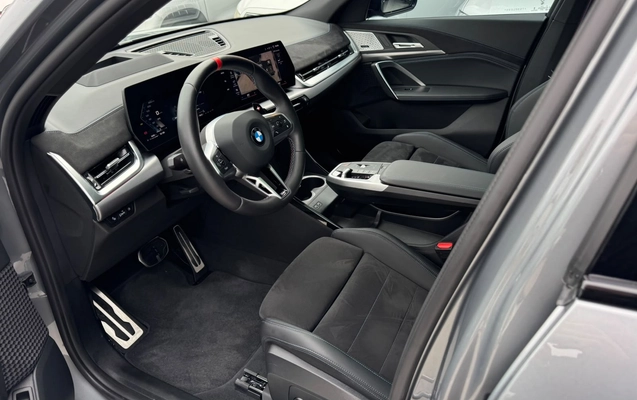 imagem-https://www.socarrao.com.br/sc-vehicle-images-prod/2947846/1785439129842-003_fc206311f26c6a3ef4228e2c5b2f36a2.jpeg