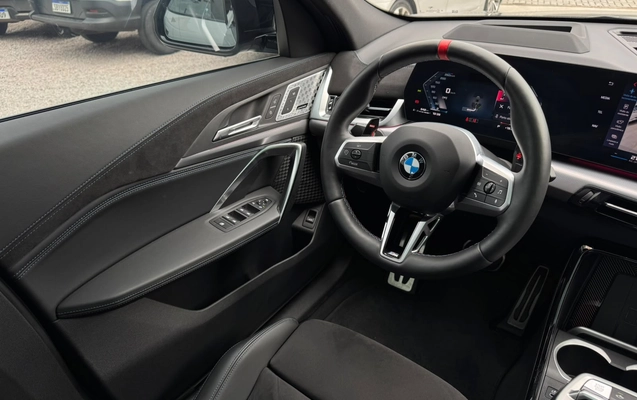 imagem-https://www.socarrao.com.br/sc-vehicle-images-prod/2947846/1785439129844-003_2049b9dc1ddf3f7deabe3fb819fae297.jpeg