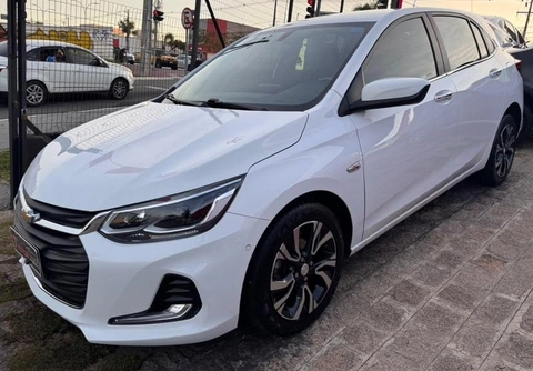 Chevrolet Onix 2024 Branco — foto 1 de 3