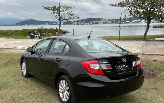 imagem-https://www.socarrao.com.br/sc-vehicle-images-prod/2948280/1785440396454-003_9efe6e412463e8f7c2fde8f348c818a8.jpeg