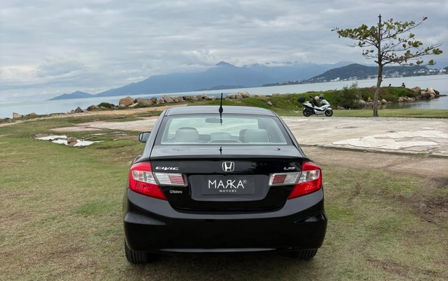 imagem-https://www.socarrao.com.br/sc-vehicle-images-prod/2948280/1785440396455-003_eaef948923580901ced2a349bdbd4a7b.jpeg