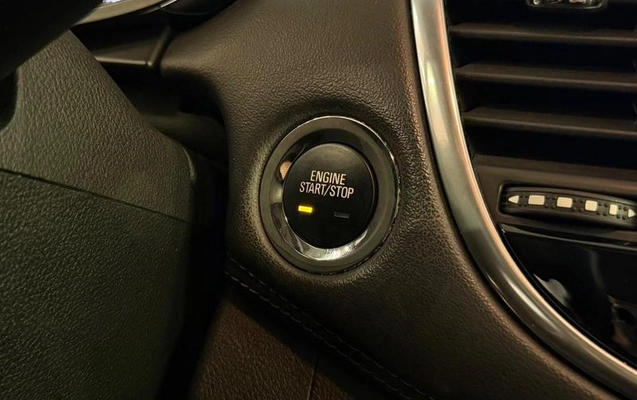 imagem-https://www.socarrao.com.br/sc-vehicle-images-prod/2948458/1789584490046-8332547_6_B_d5802d0599.jpeg