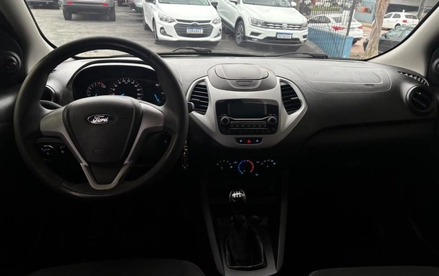 imagem-https://www.socarrao.com.br/sc-vehicle-images-prod/2948515/1789063398569-8299868_7_B_76d3992a58.jpeg