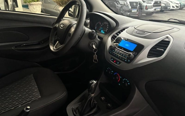 imagem-https://www.socarrao.com.br/sc-vehicle-images-prod/2948515/1789063398581-8299868_12_B_1919553c05.jpeg